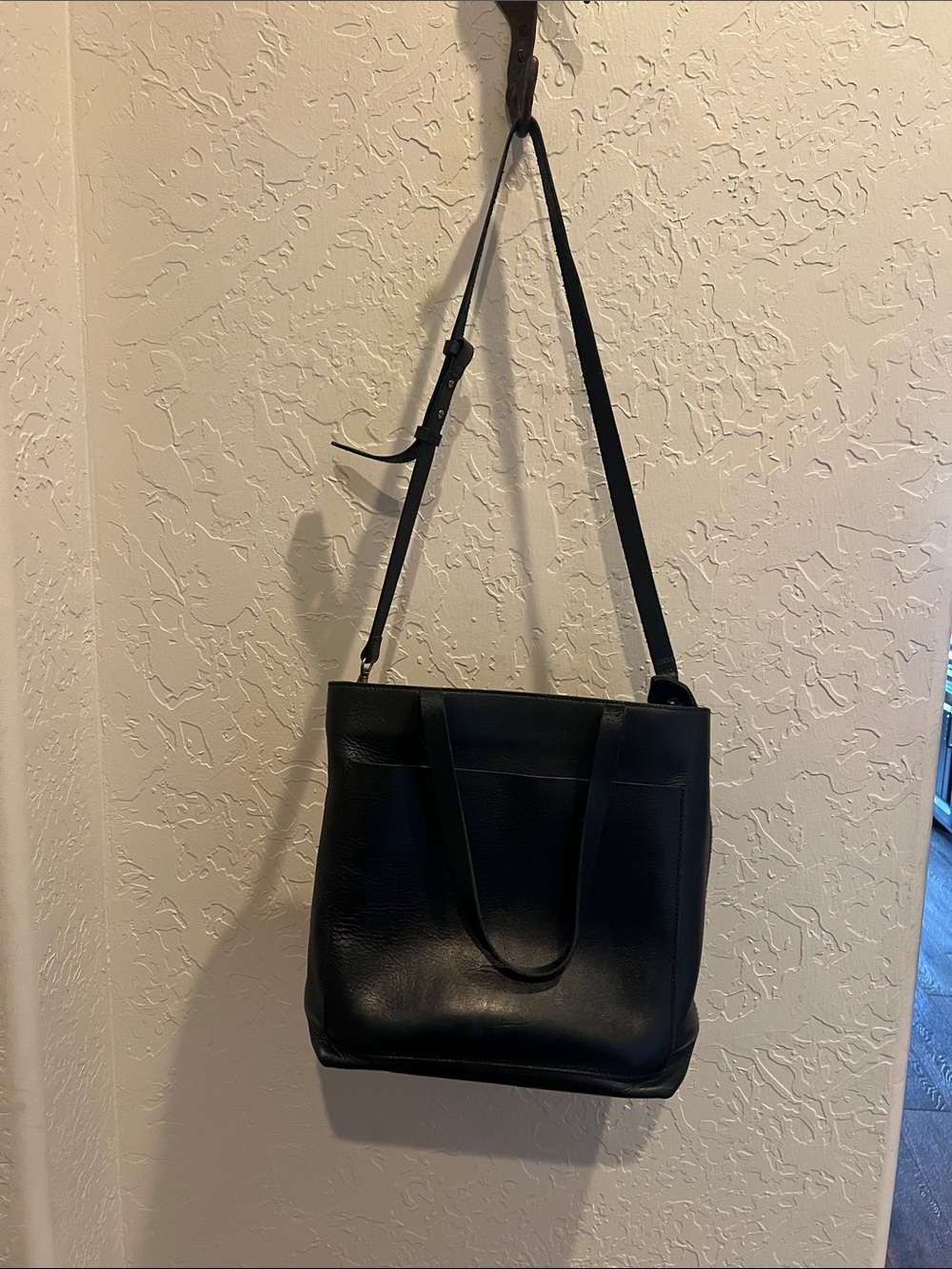 Madewell Black Leather HandBag with Adjustable Strap